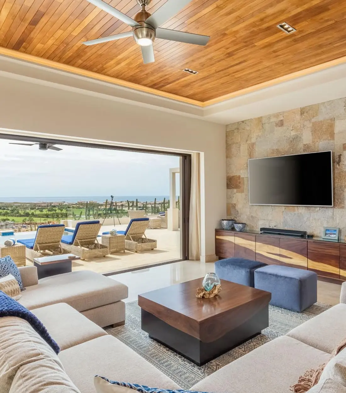 Legacy Highlands living room